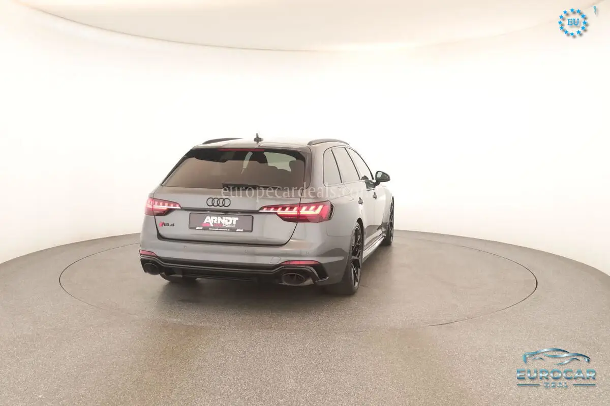 Audi RS4