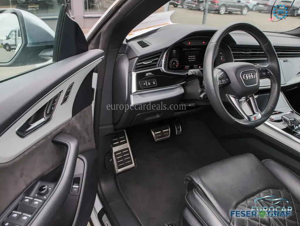 Audi SQ8