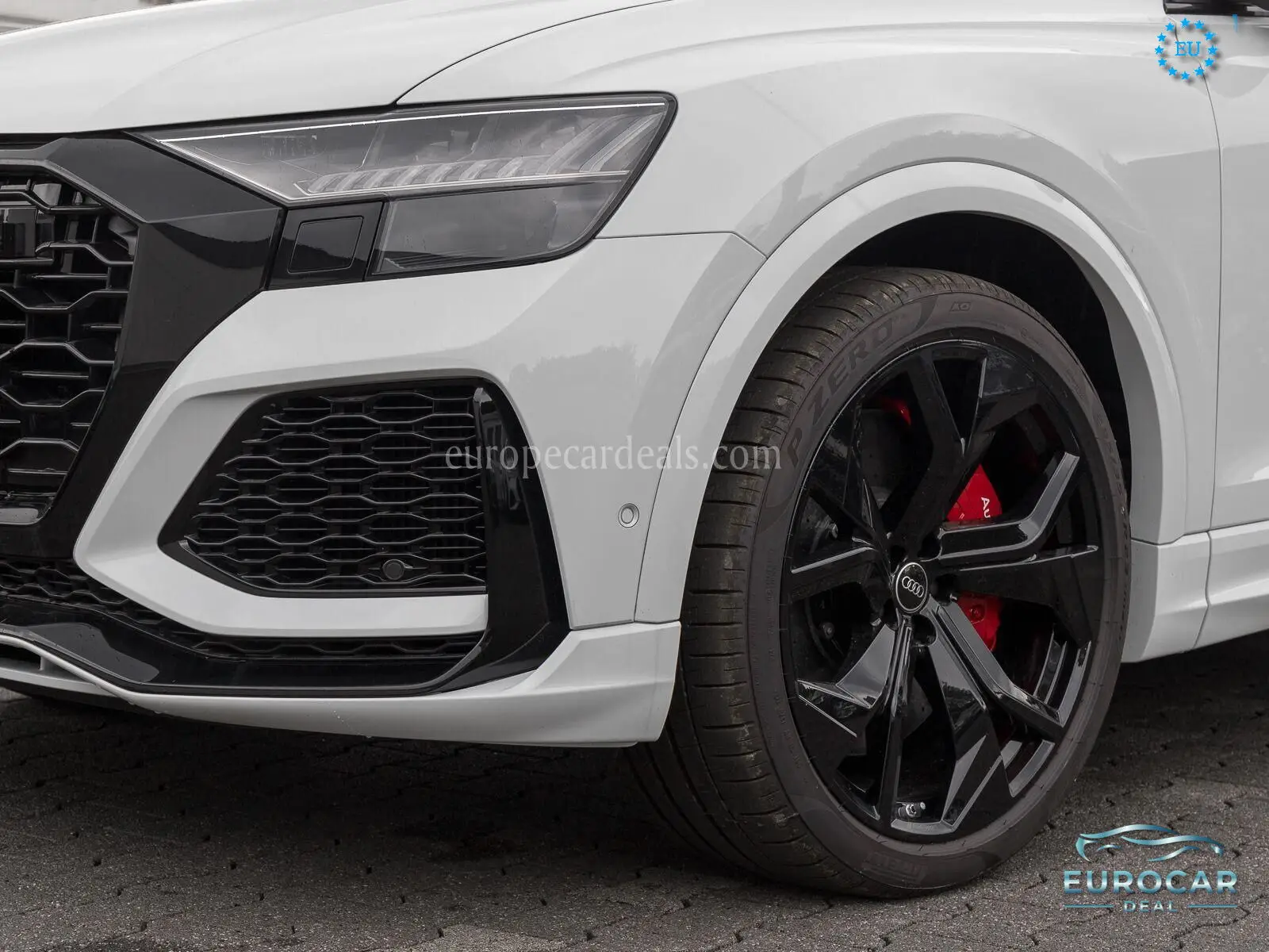 Audi RSQ8