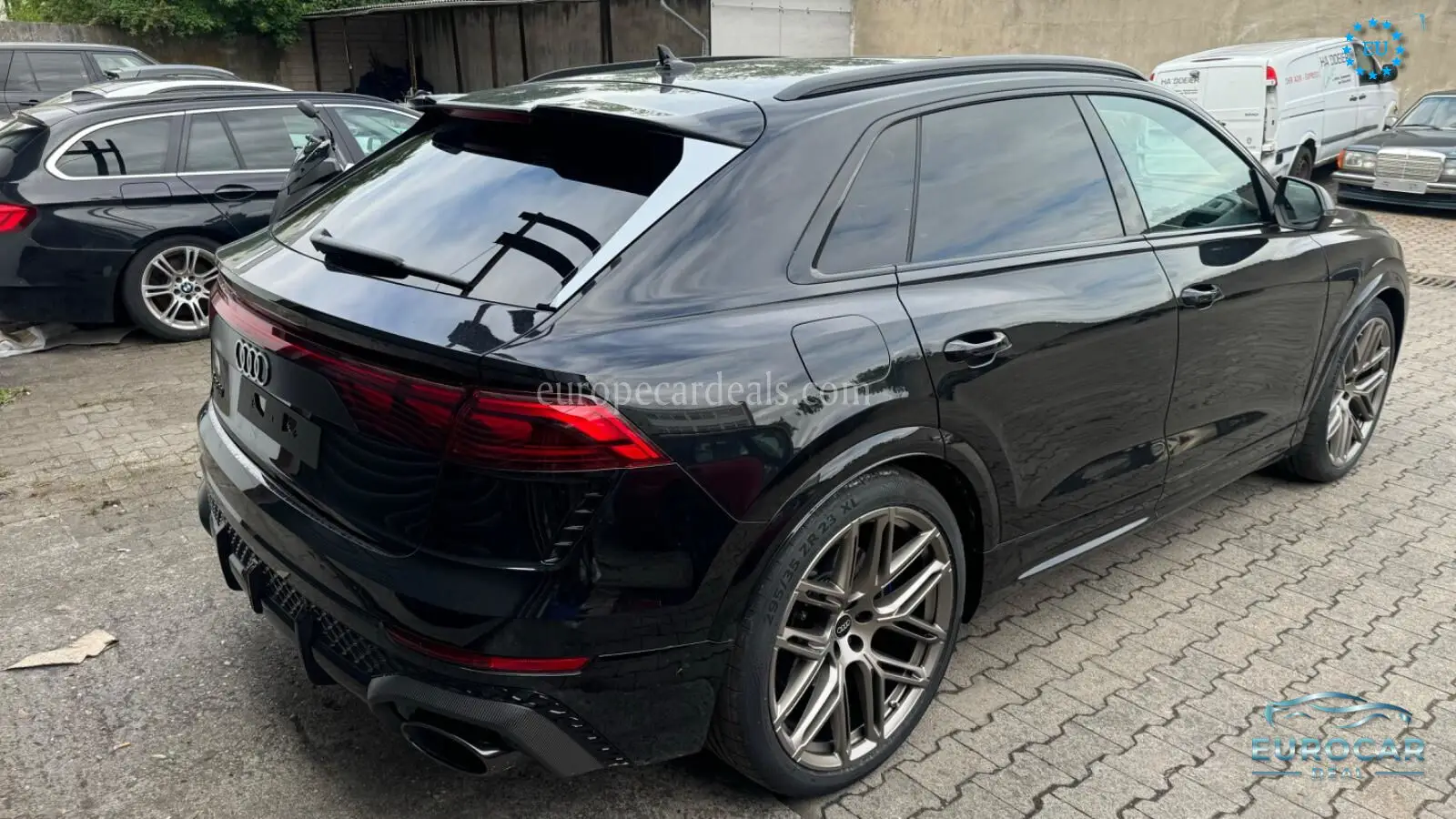 Audi RSQ8