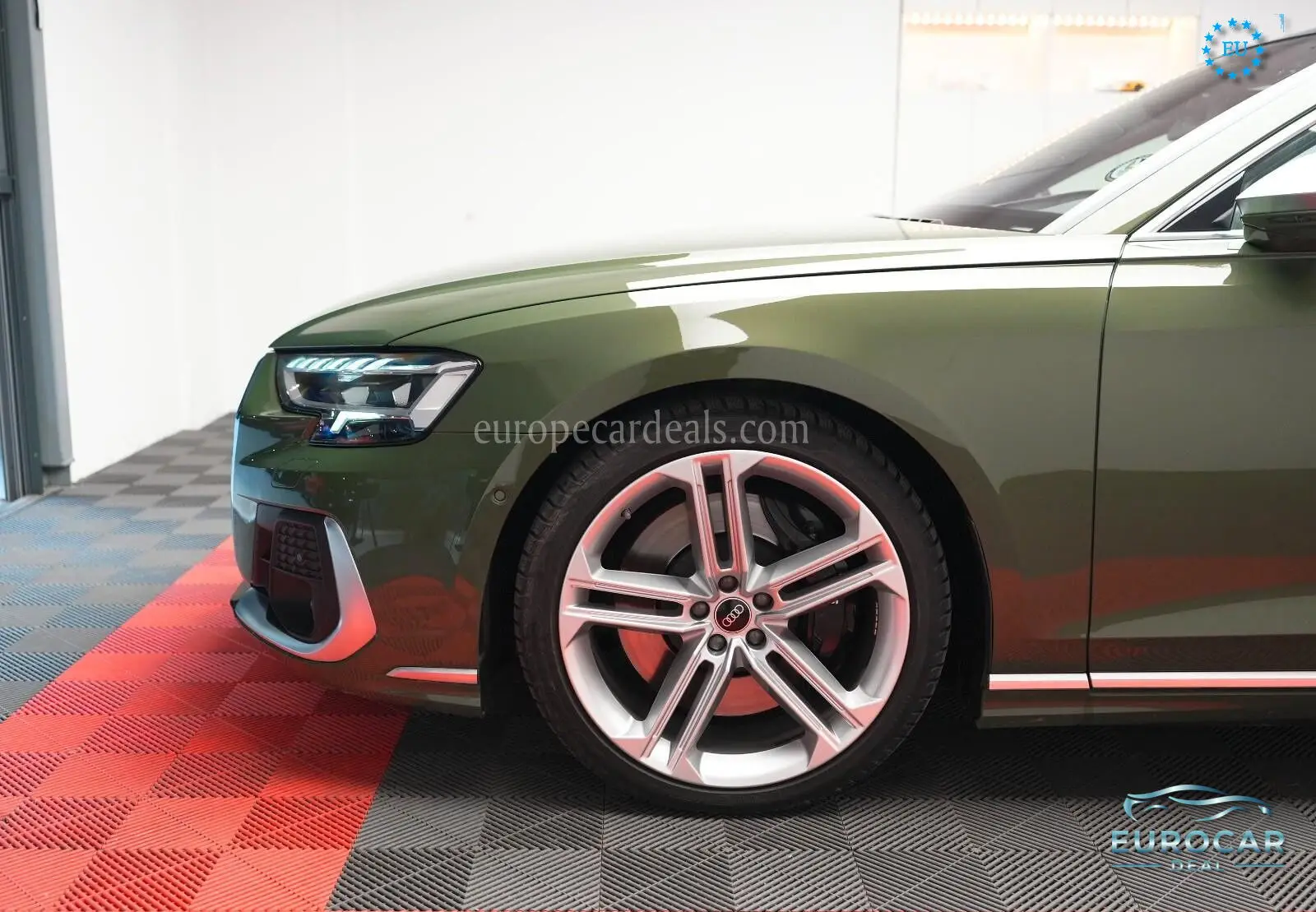 Audi S8