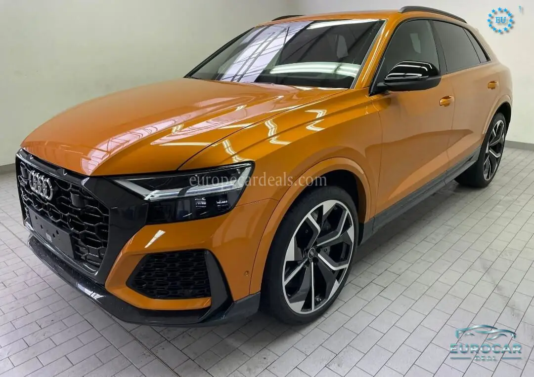 Audi RSQ8