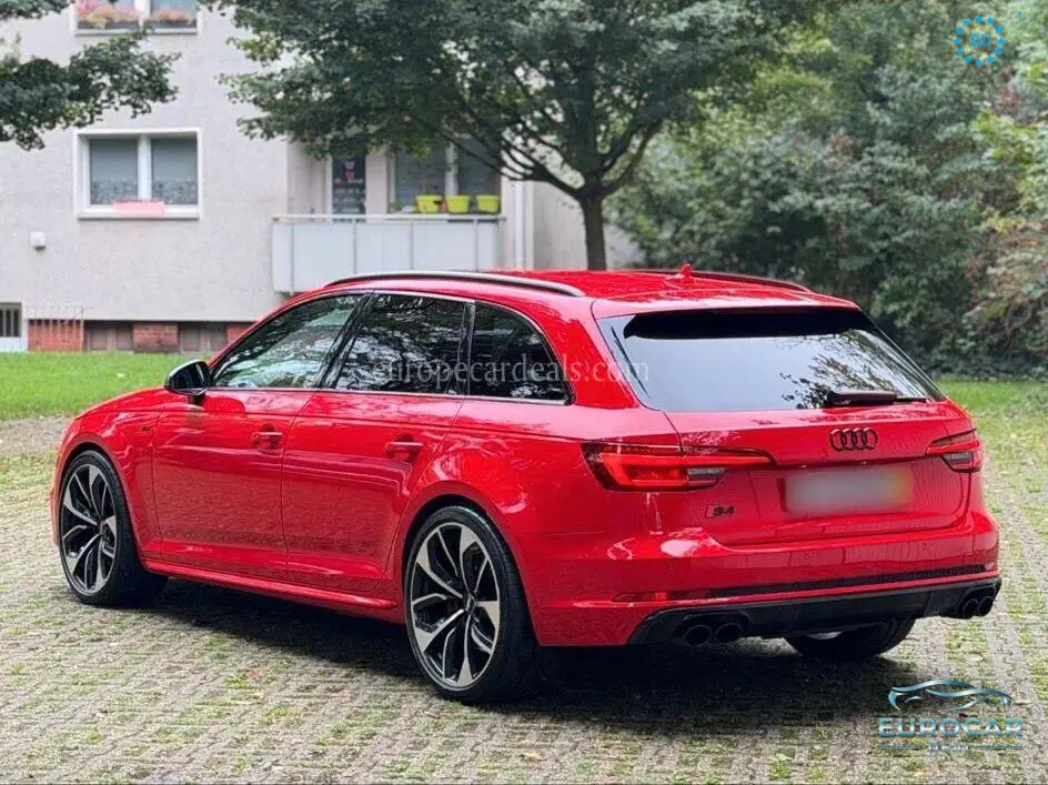 Audi S4