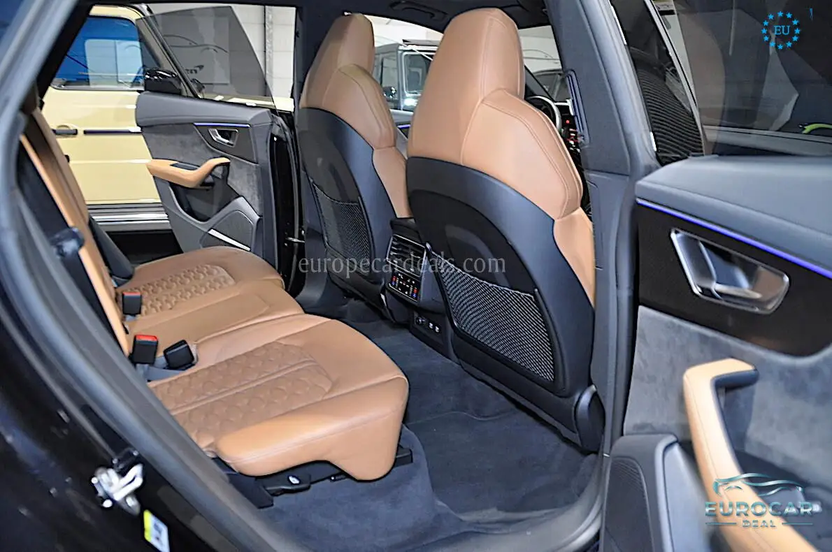 Audi RSQ8