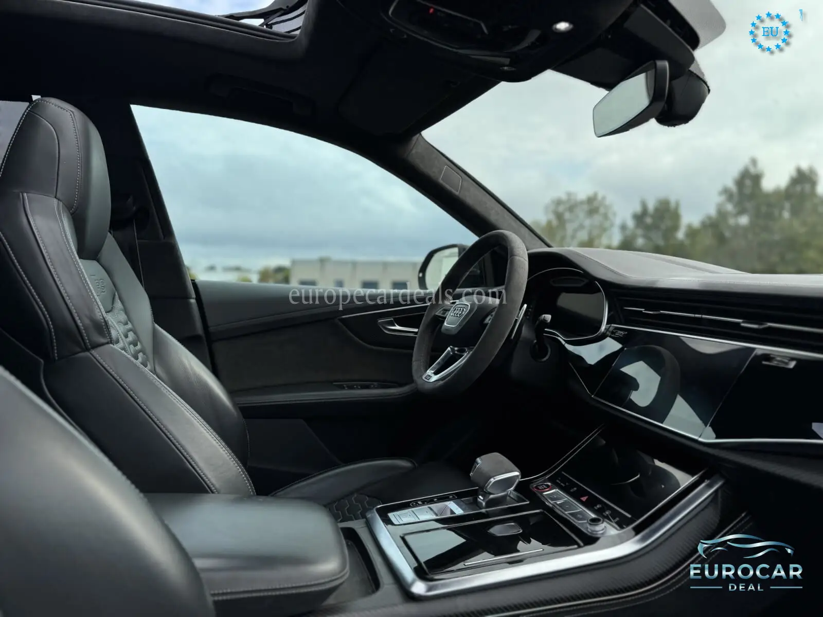 Audi RSQ8