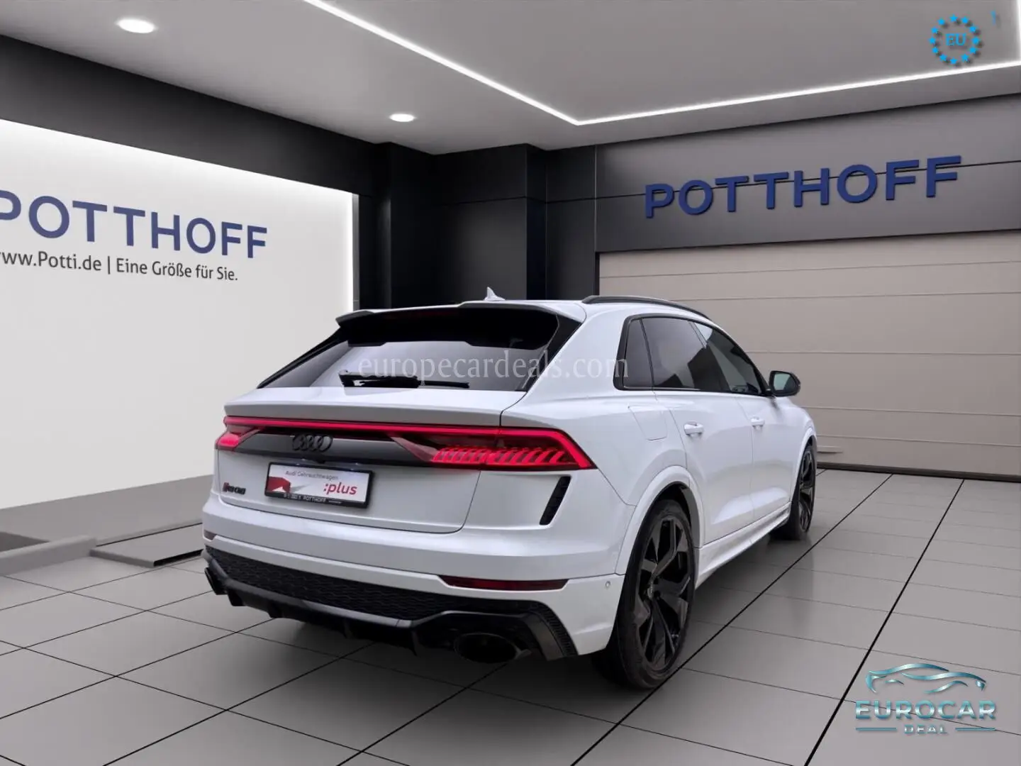 Audi RSQ8