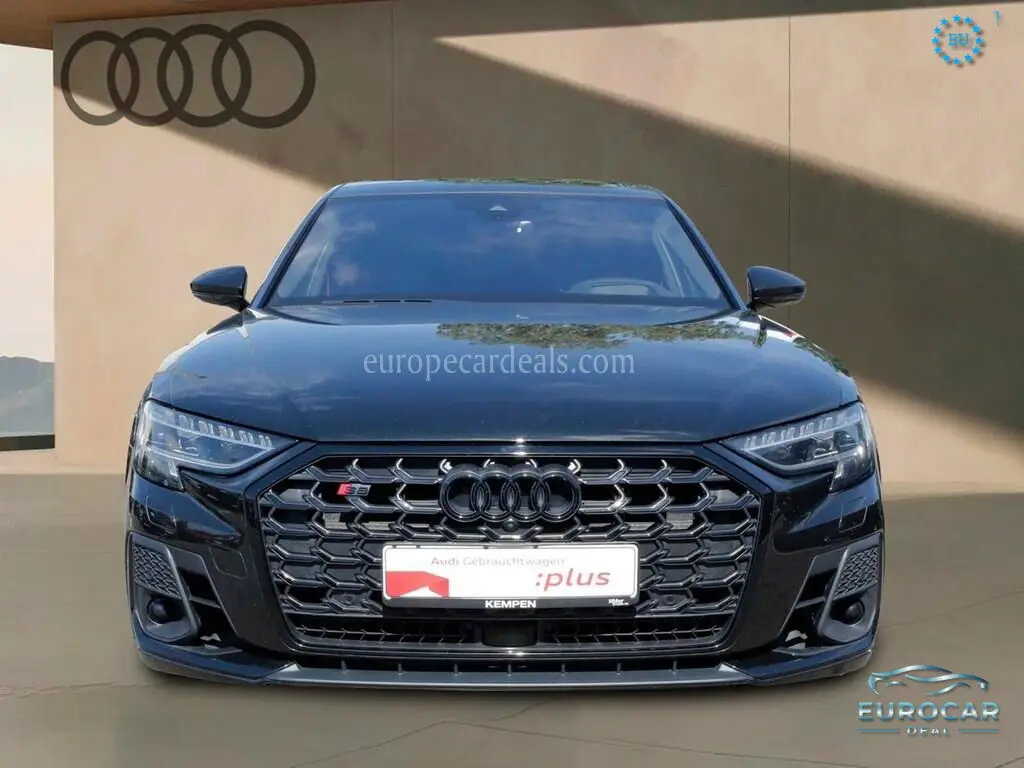 Audi S8