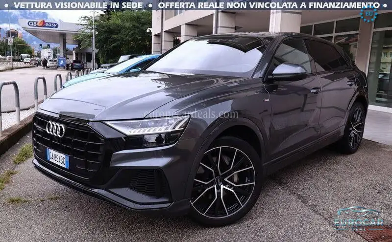 Audi Q8