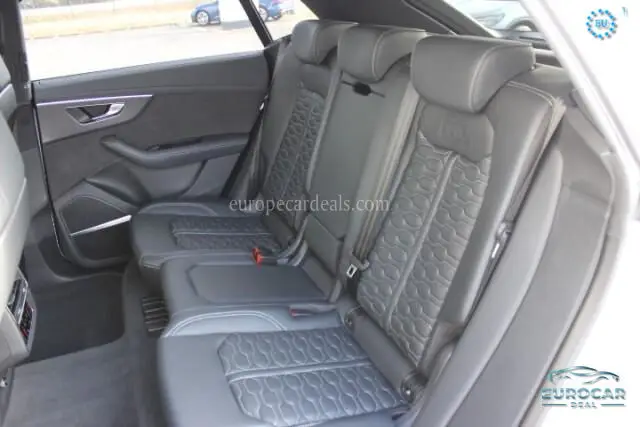 Audi RSQ8