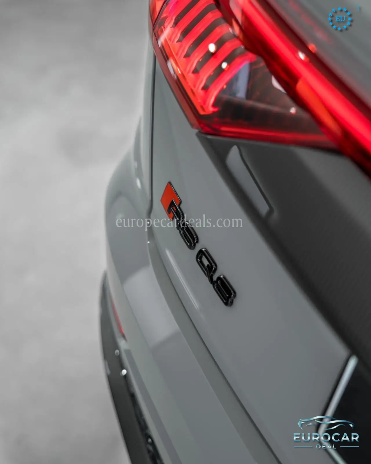 Audi RSQ8