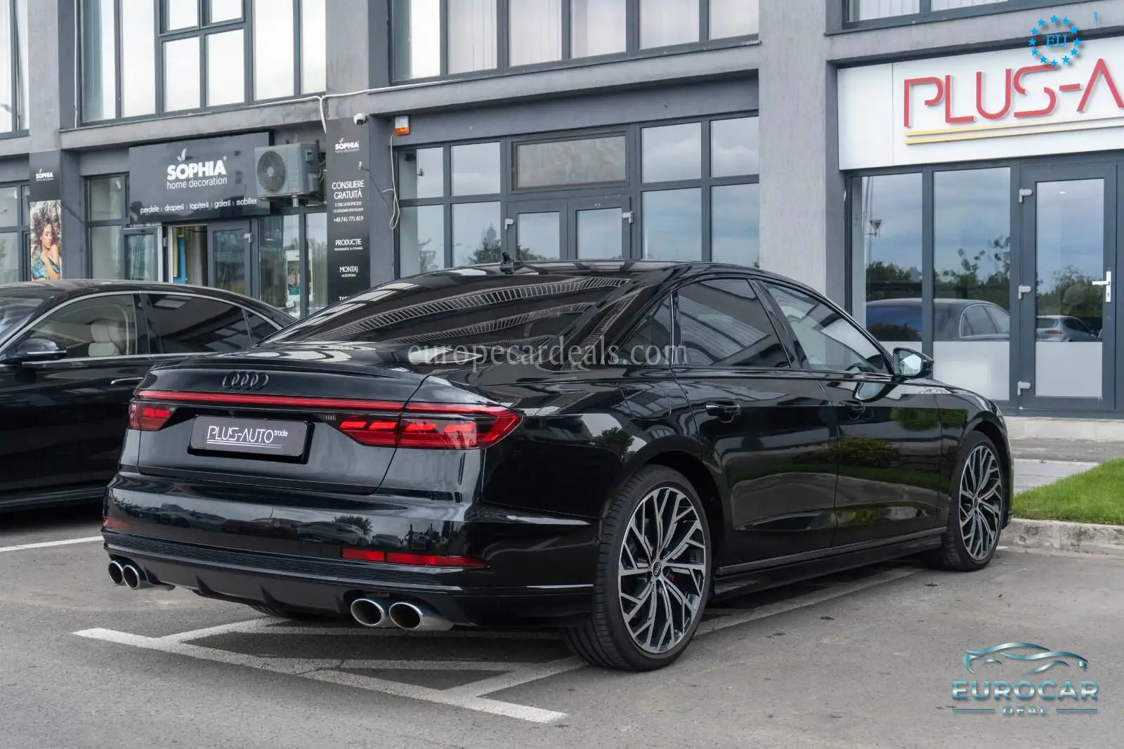 Audi S8