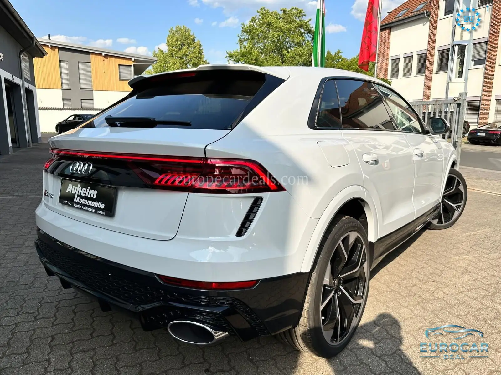 Audi RSQ8