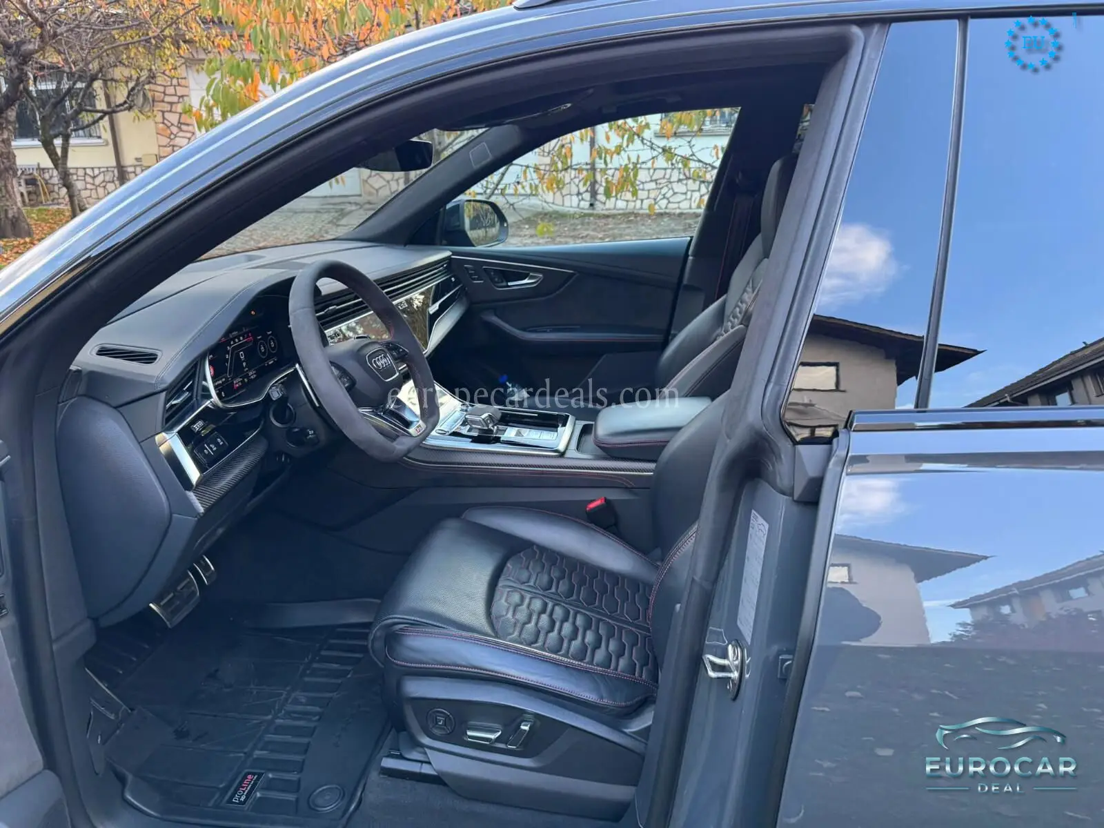 Audi RSQ8