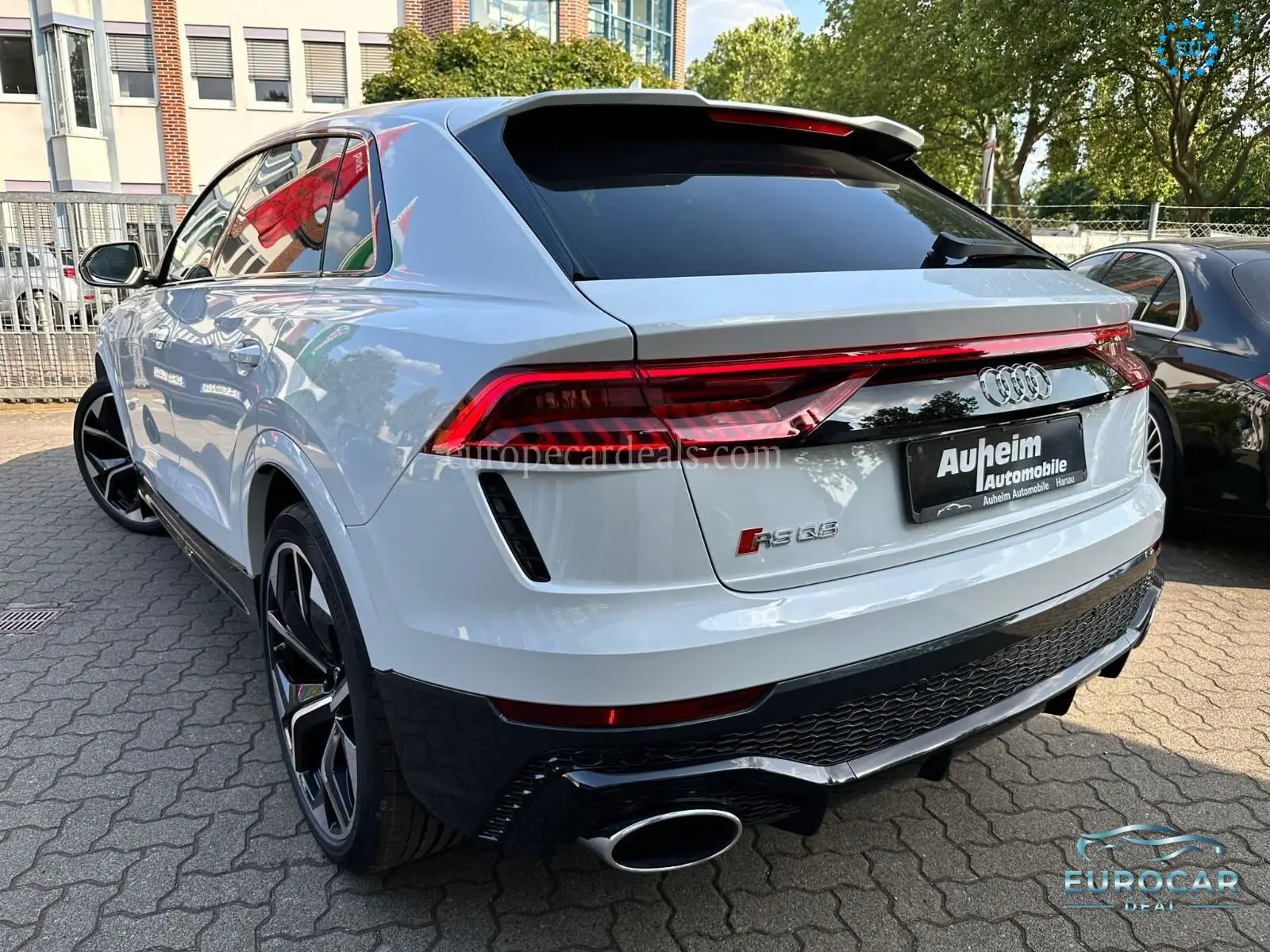 Audi RSQ8