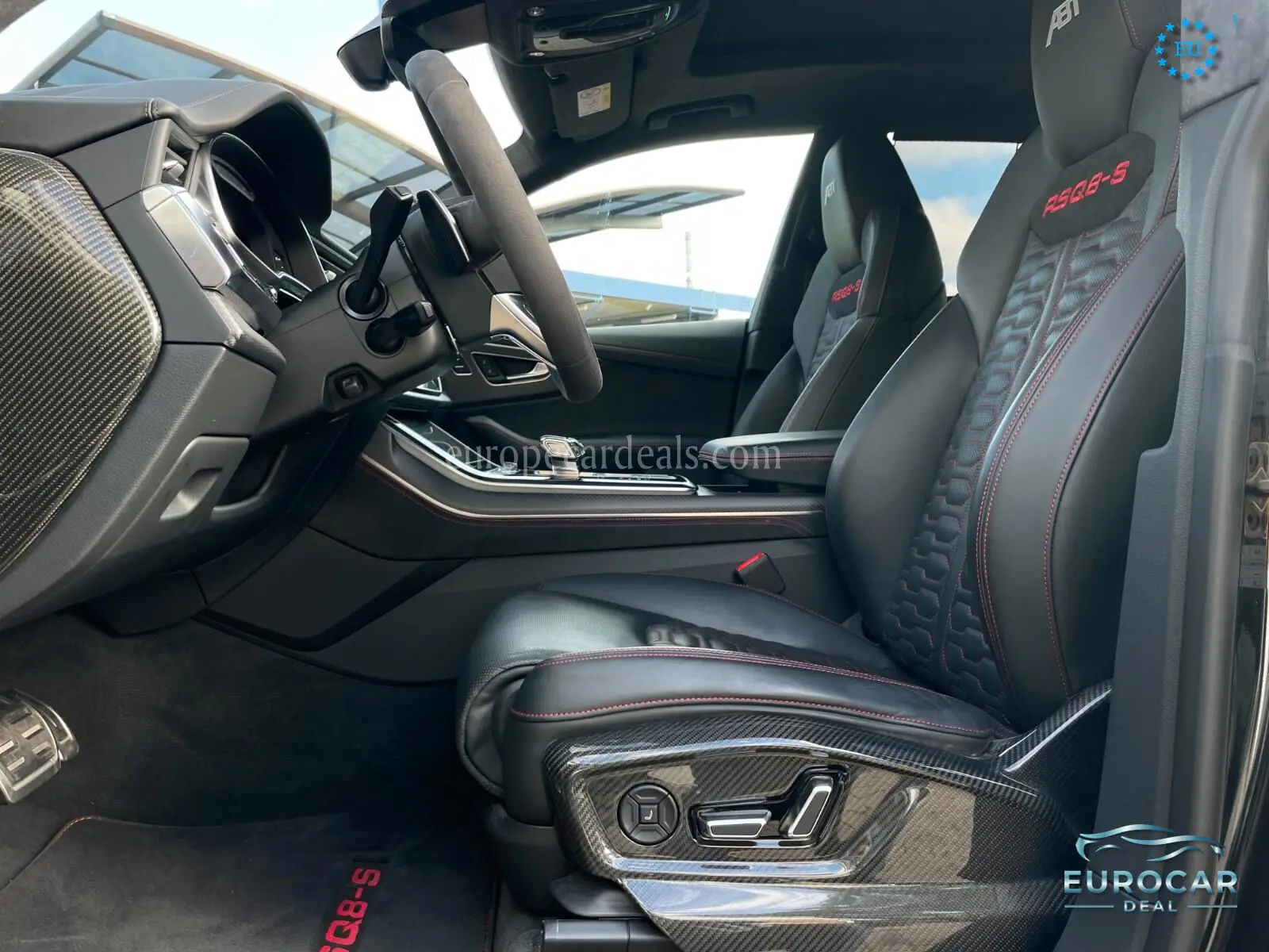 Audi RSQ8