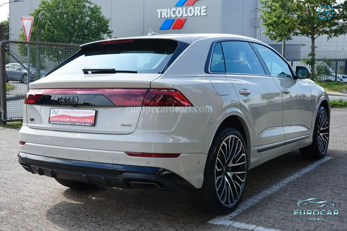 Audi Q8