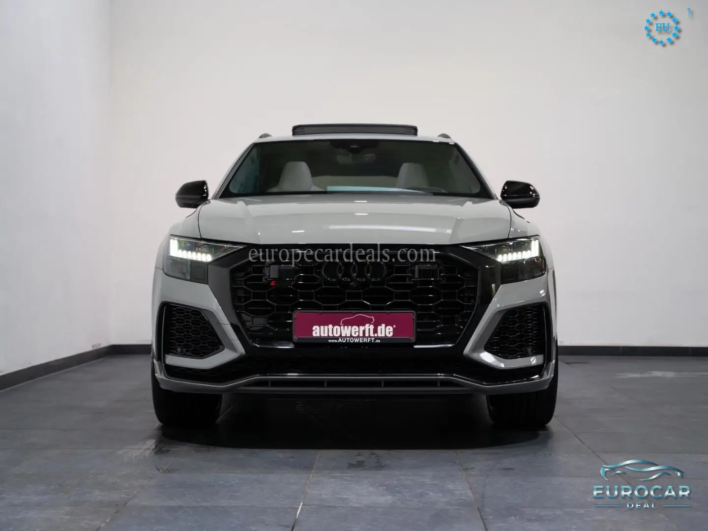 Audi RSQ8