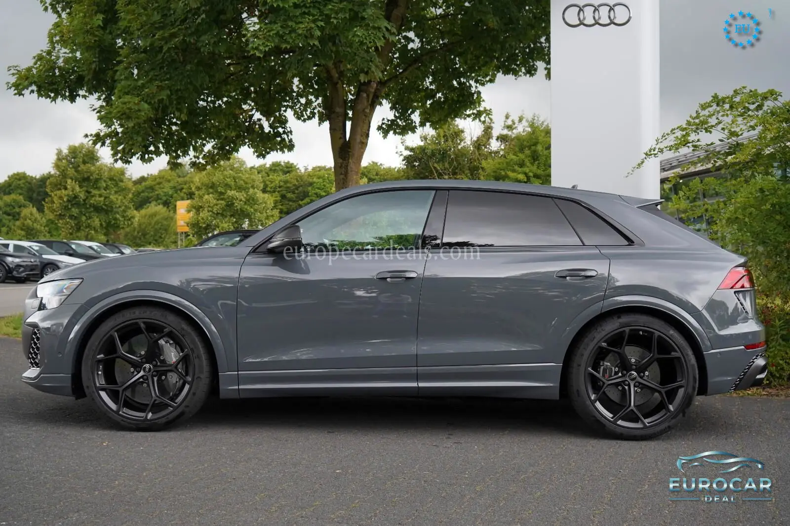 Audi RSQ8