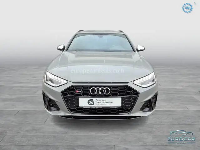 Audi S4