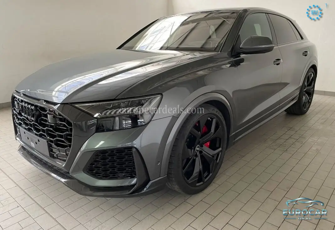 Audi RSQ8