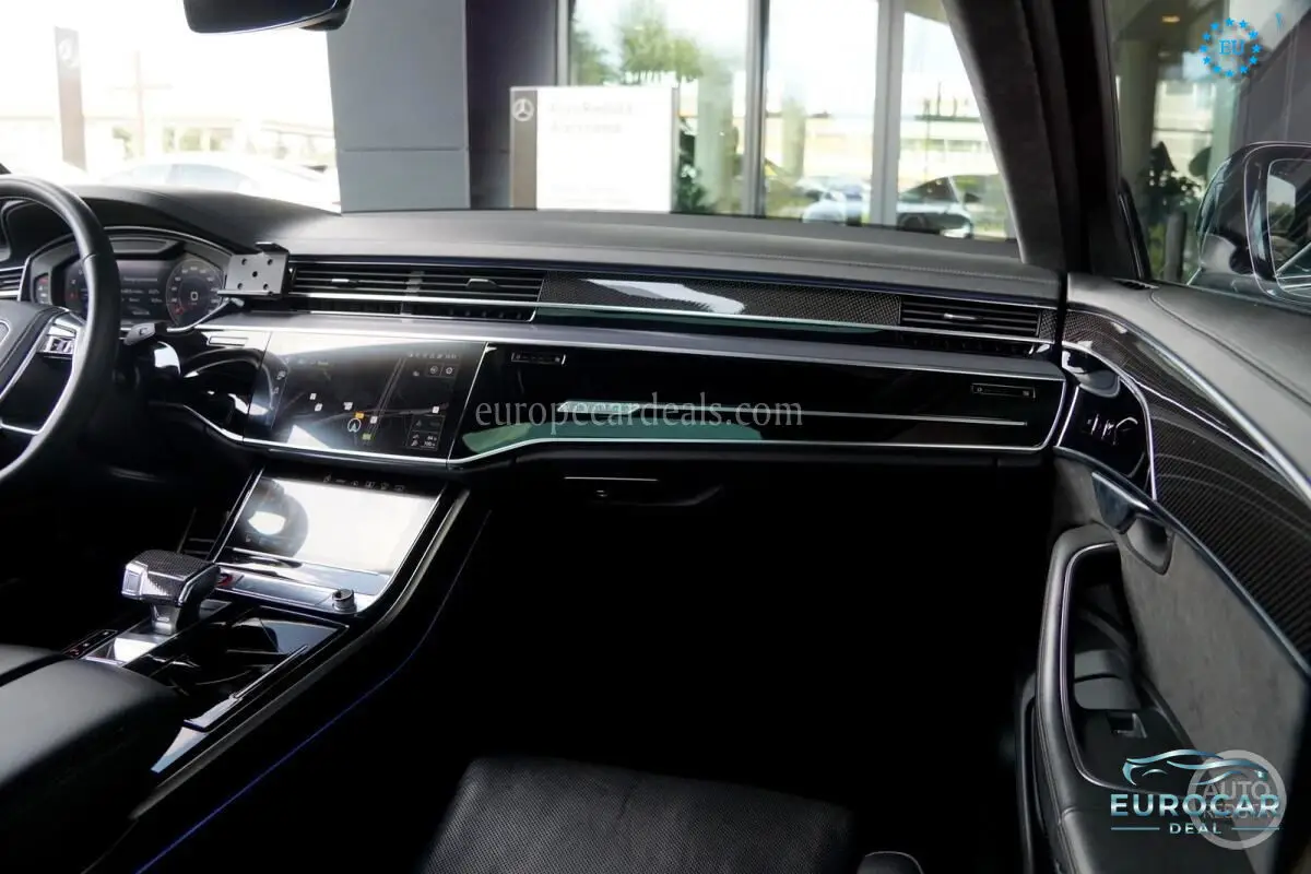Audi S8