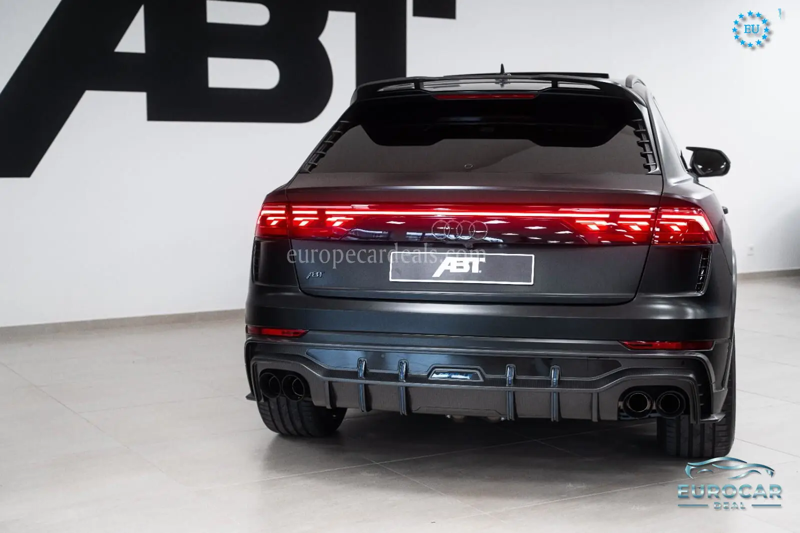 Audi RSQ8