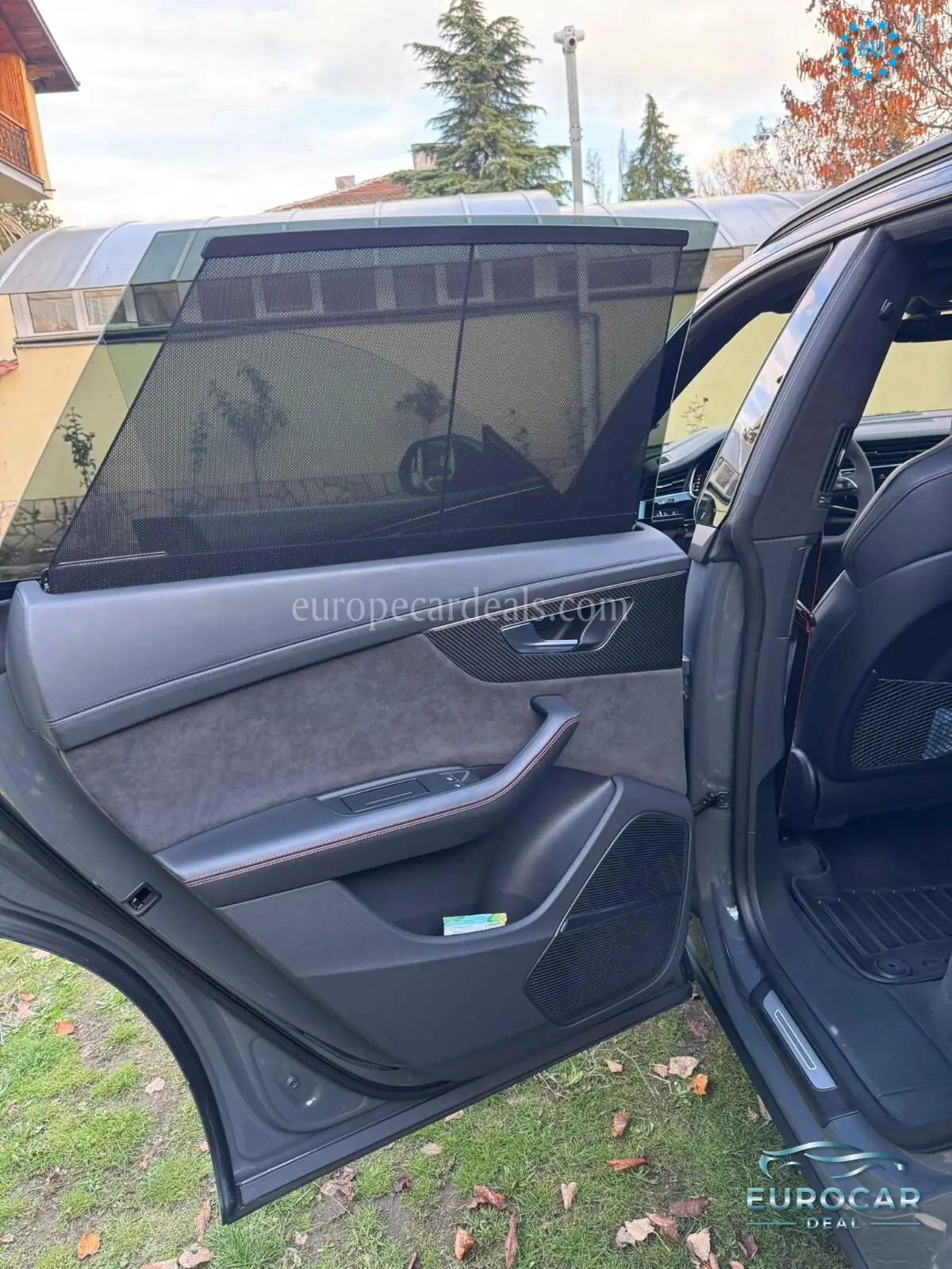 Audi RSQ8