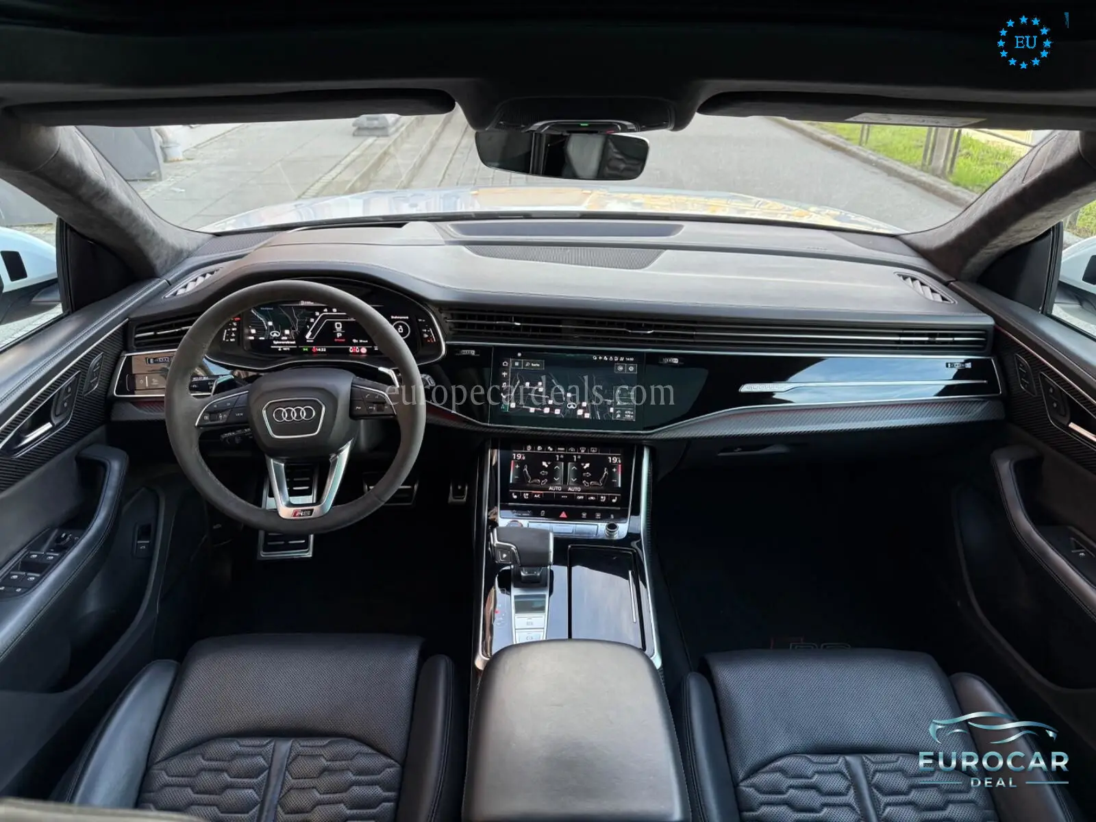 Audi RSQ8