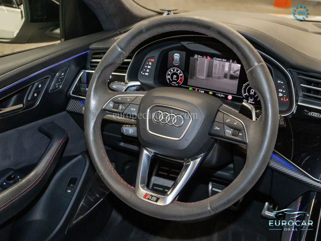 Audi RSQ8