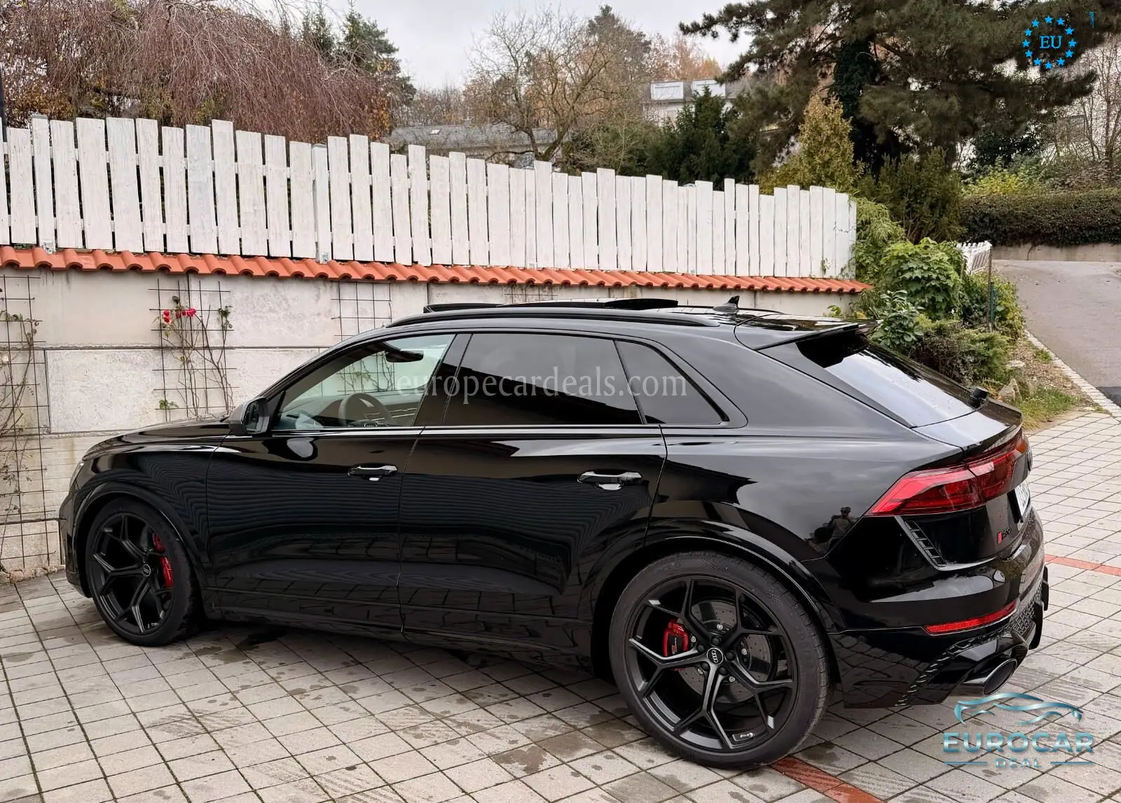 Audi RSQ8