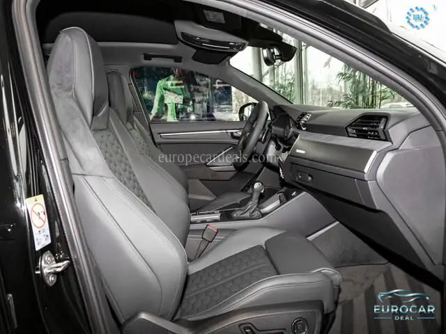 Audi RSQ3