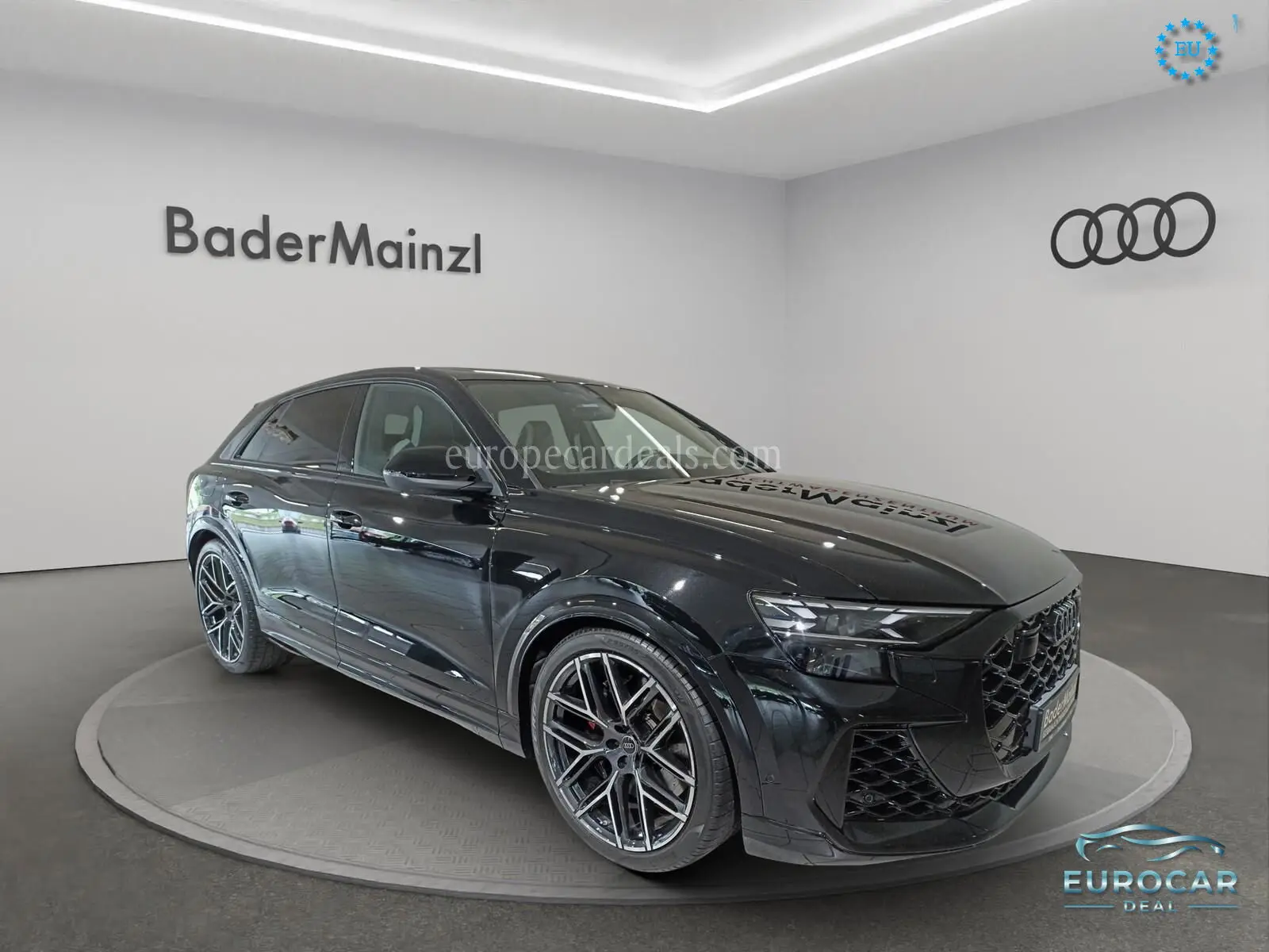 Audi RSQ8