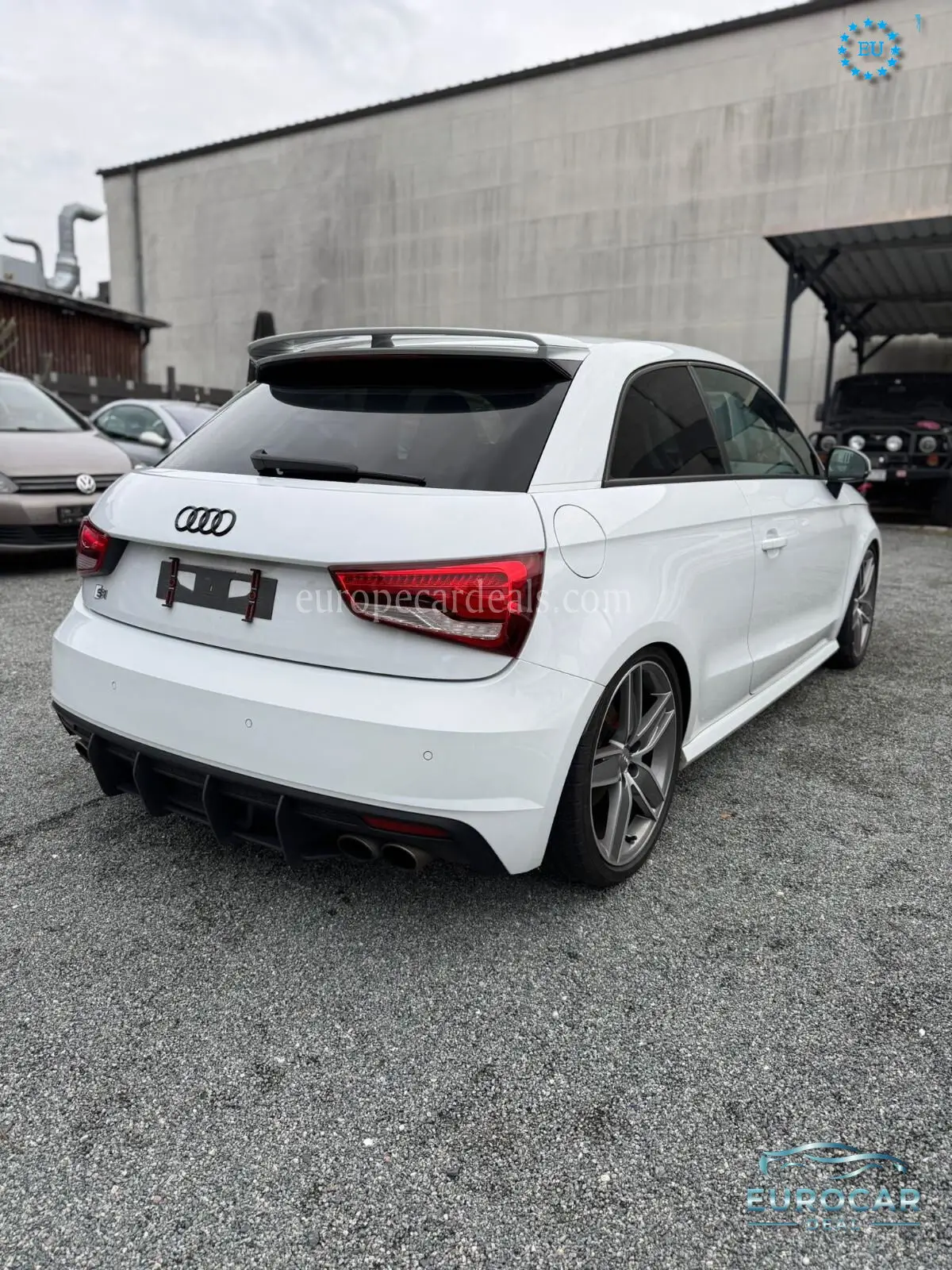 Audi S1