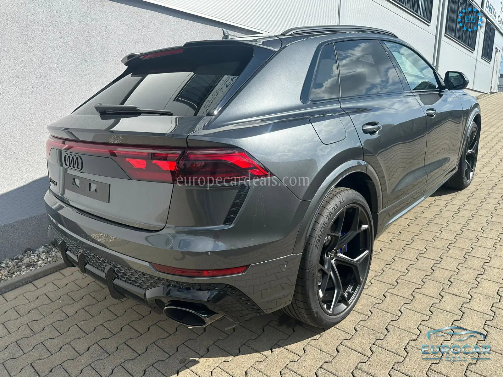 Audi RSQ8