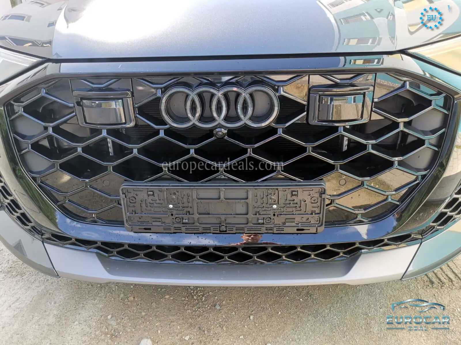 Audi RSQ8