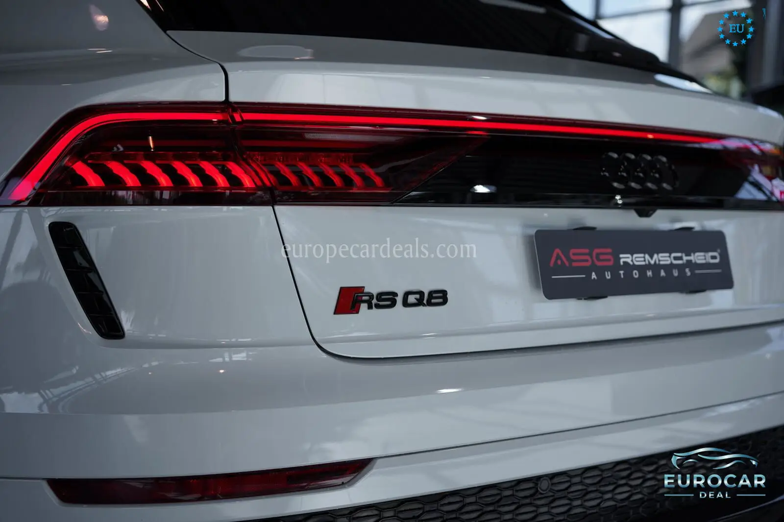 Audi RSQ8