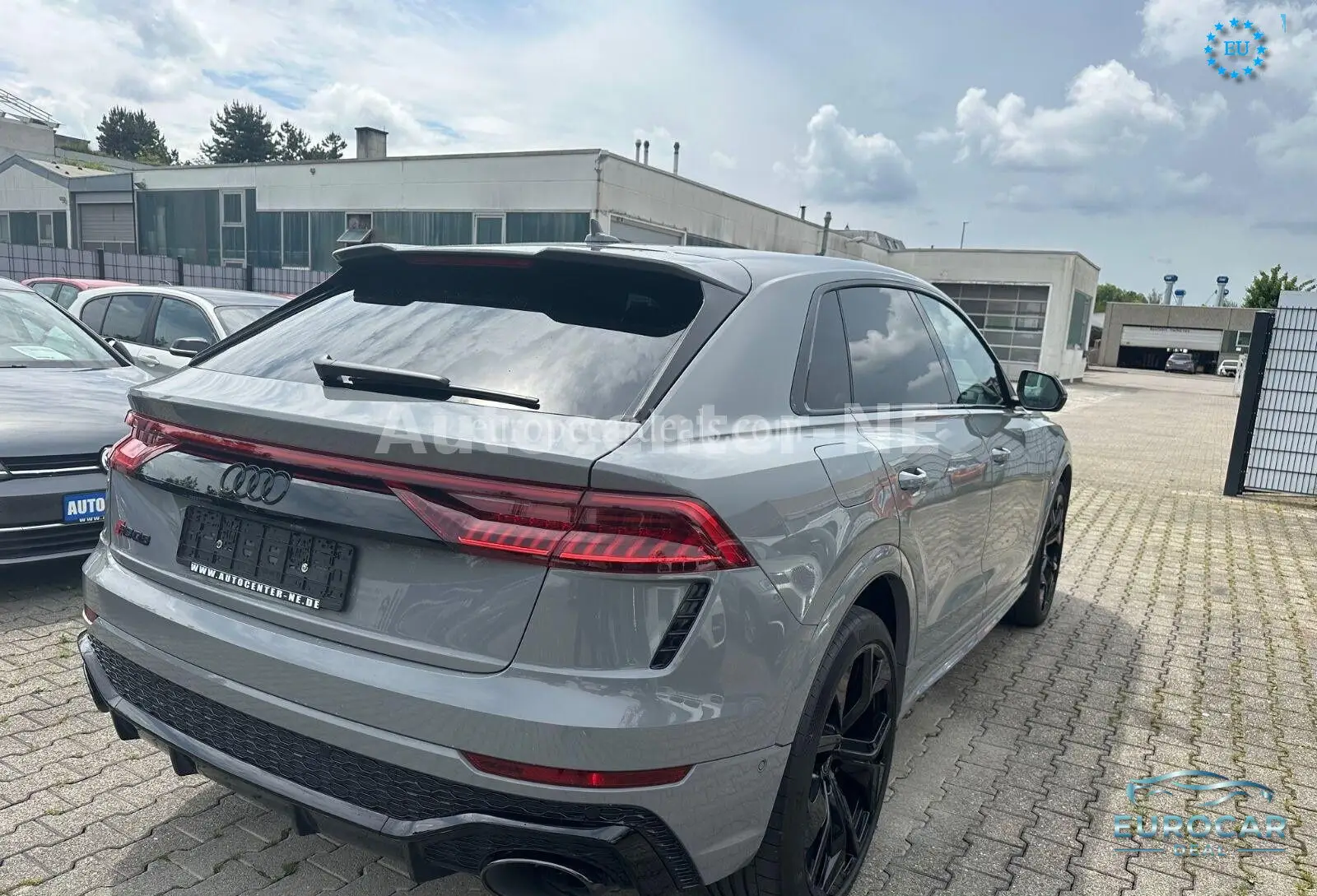 Audi RSQ8
