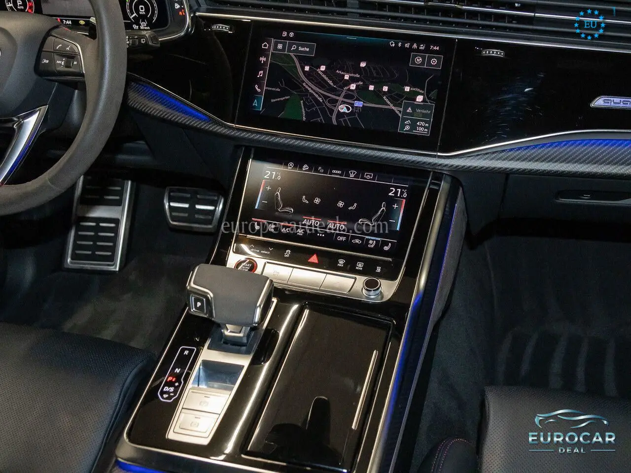 Audi RSQ8