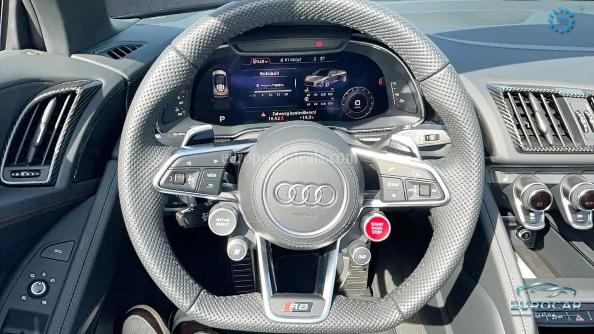 Audi R8
