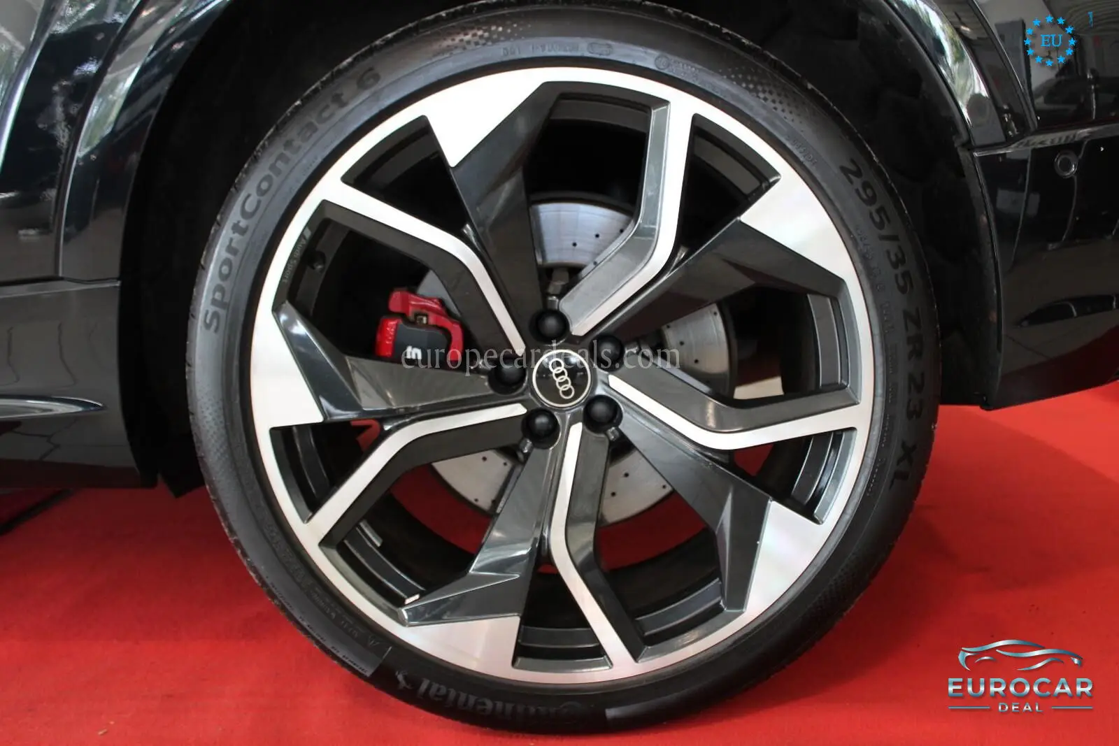 Audi RSQ8