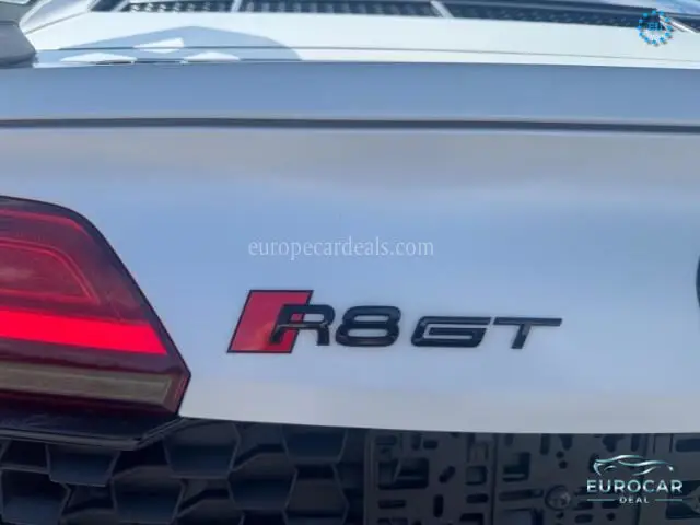 Audi R8