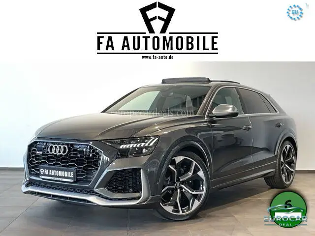 Audi RSQ8