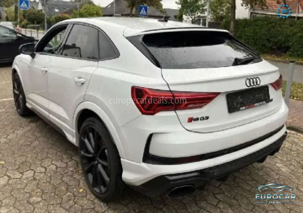 Audi RSQ3