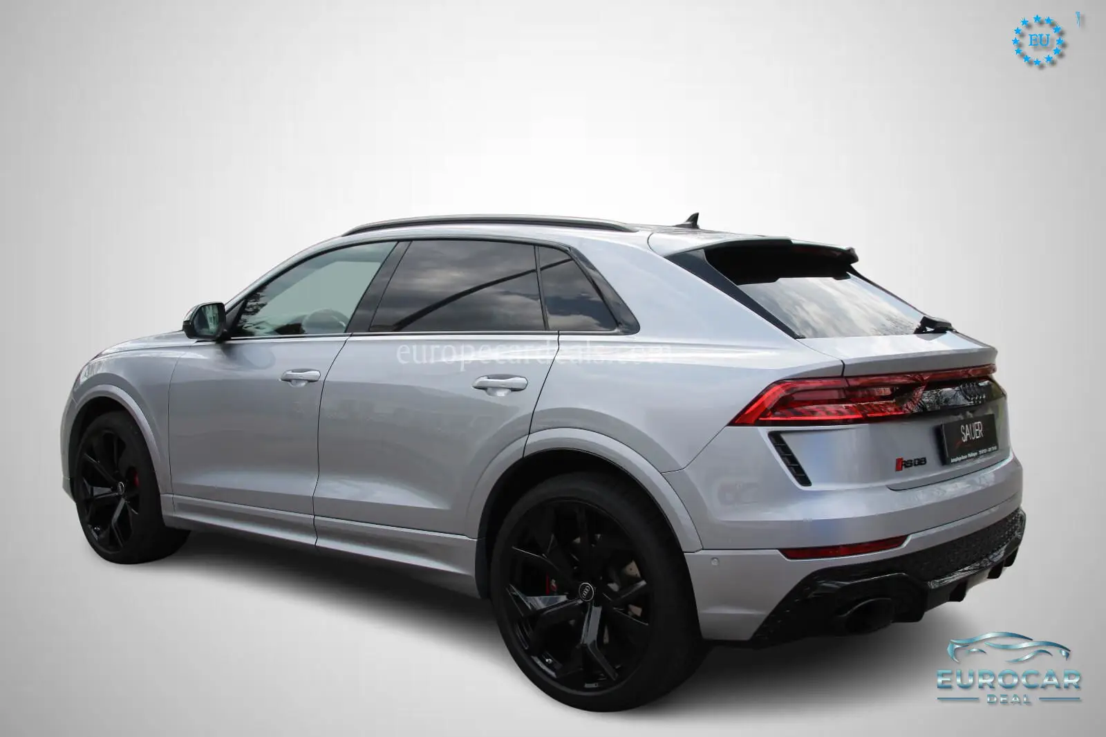 Audi RSQ8