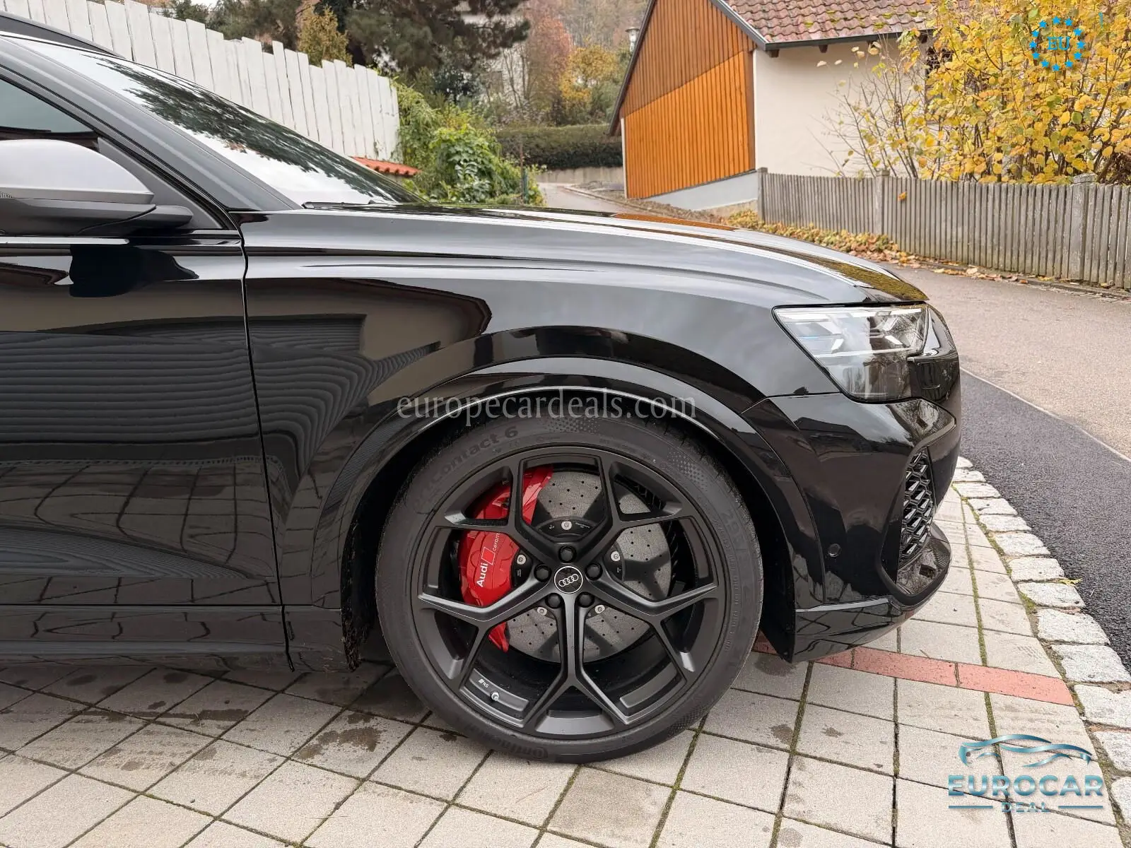 Audi RSQ8
