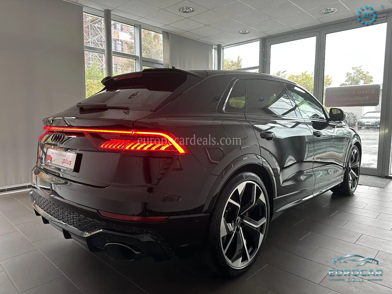 Audi RSQ8