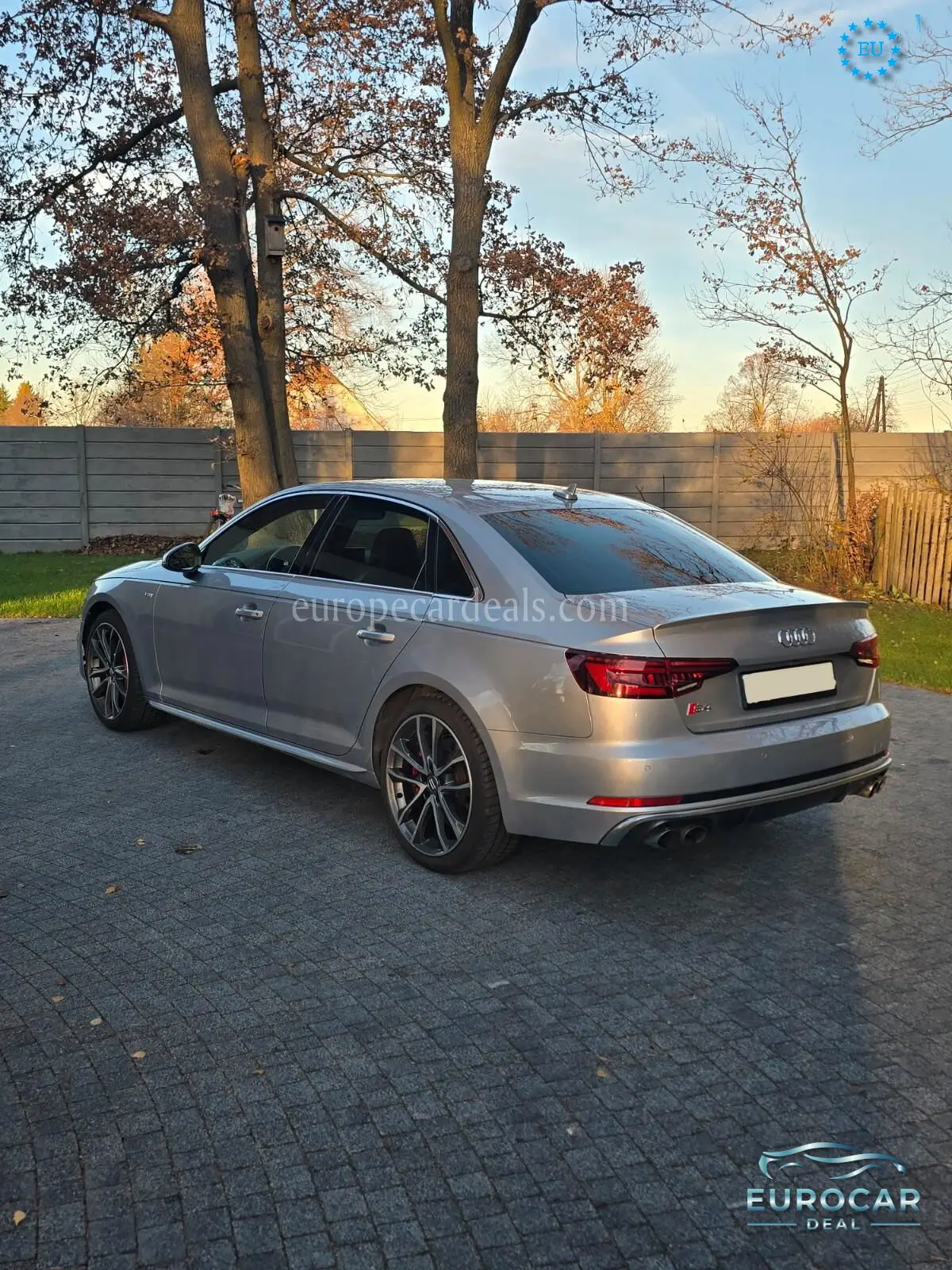 Audi S4
