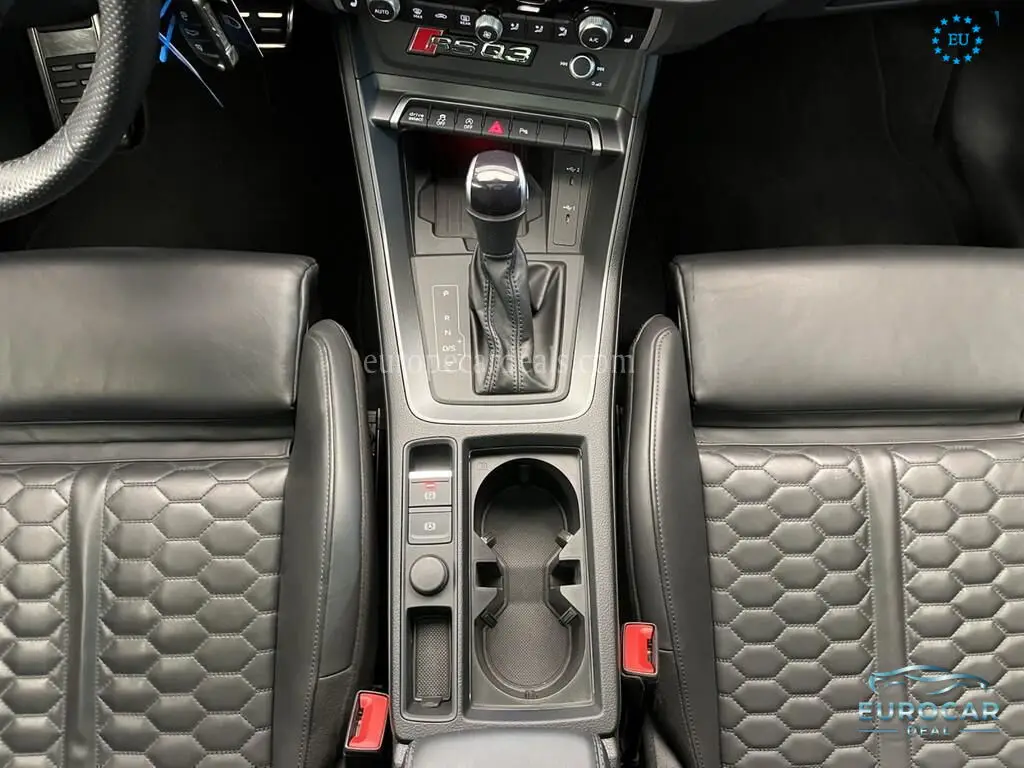 Audi RSQ3