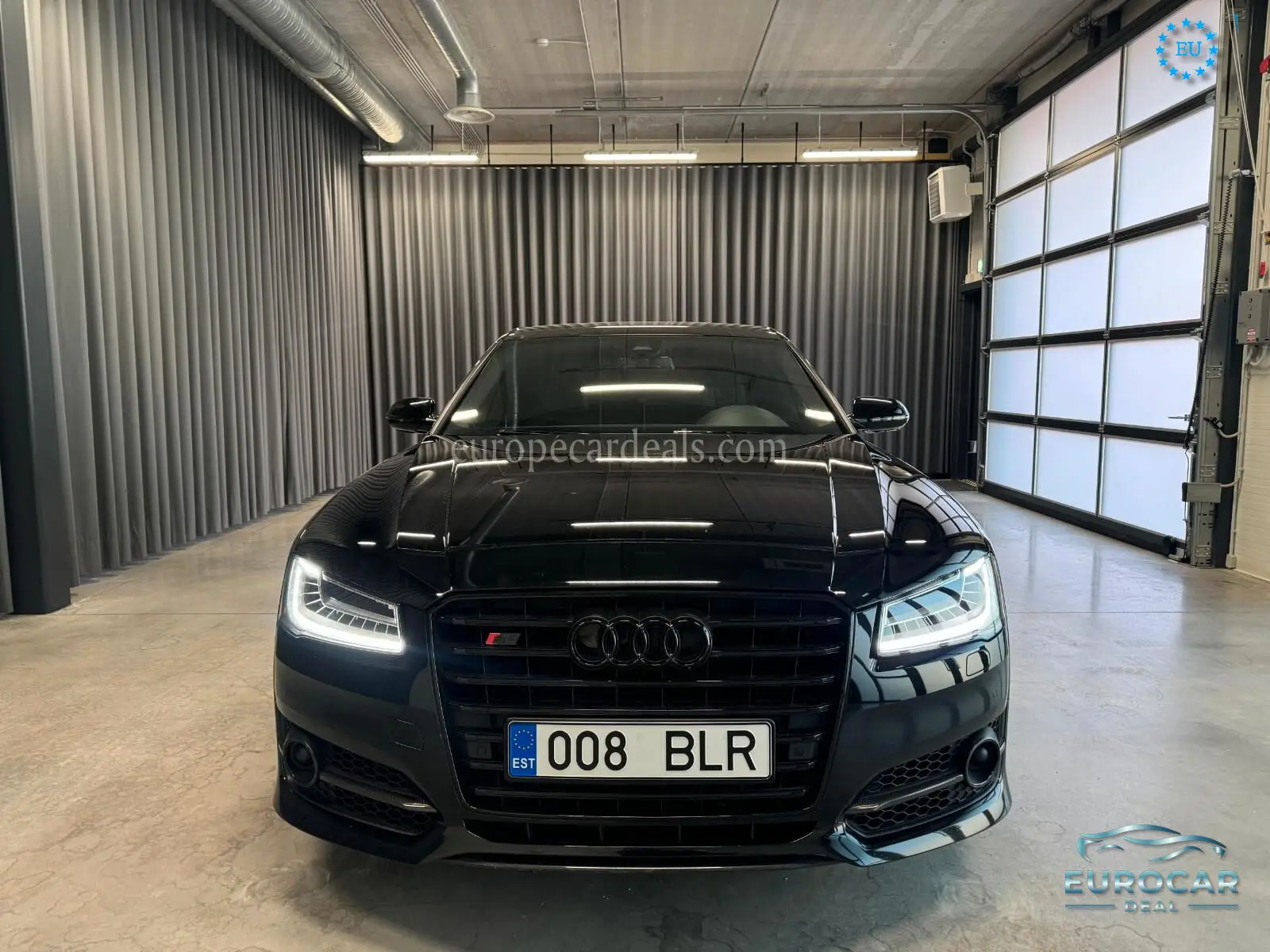 Audi S8