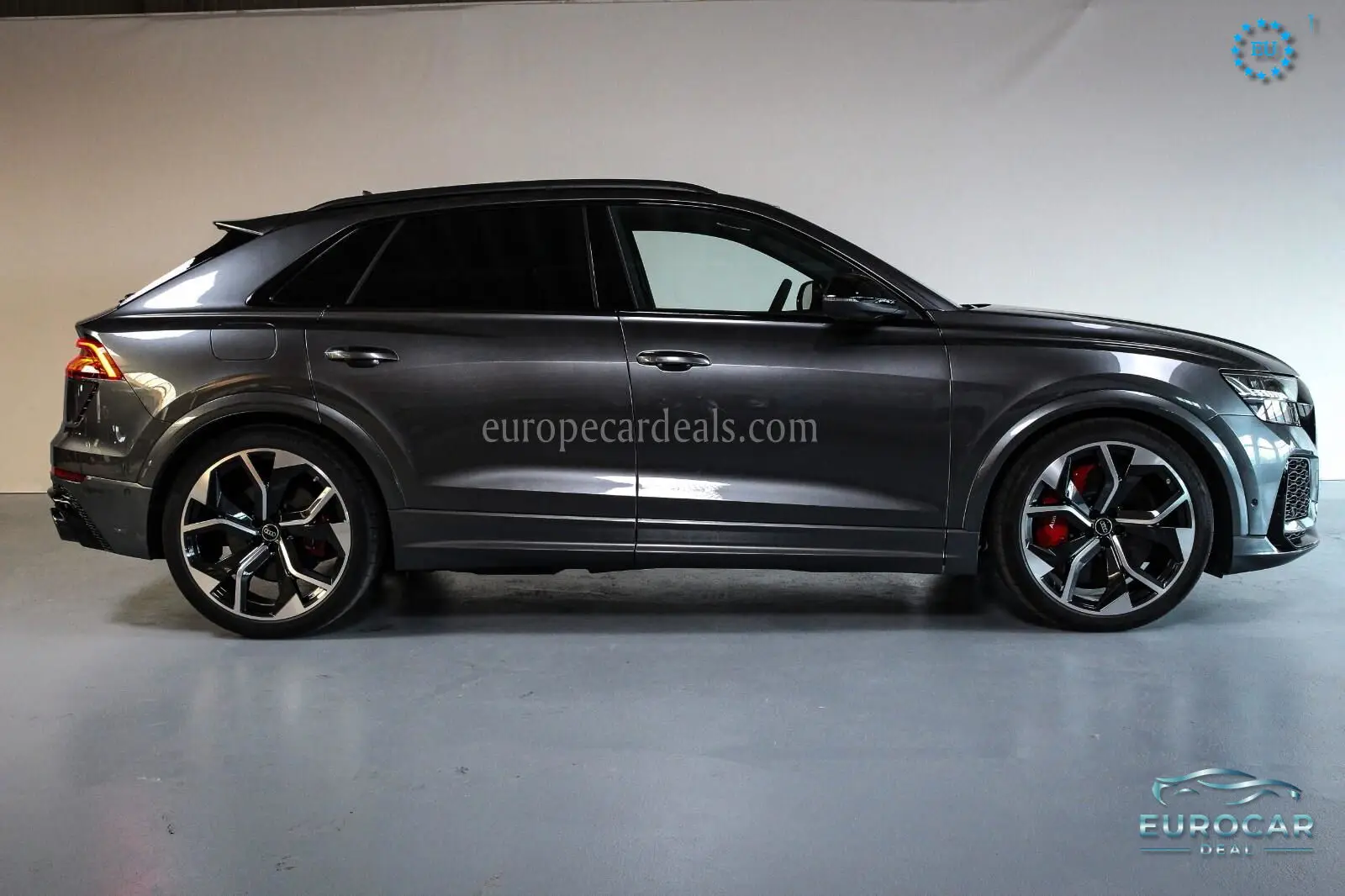 Audi RSQ8